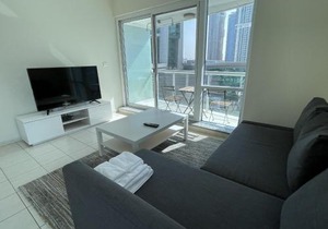 Spacious 1 Bedroom Apartment in JLT