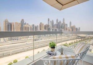 Spacious 1BR Apartment in JLT - Sleeps 4