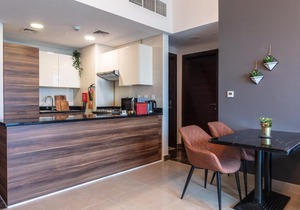 Stella Stays Vibrant 1 BDR Dubai JBR Beach Netflix
