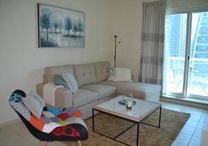 Stunning Lake Views in Dubai JLT
