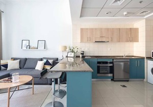 Stylish 1BR Apt w/Amazing Marina Views!