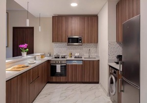 Superior Duplex Apartment Near Mina Seyahi Beach
