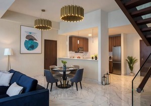 Superior Duplex Apartment Near Mina Seyahi Beach