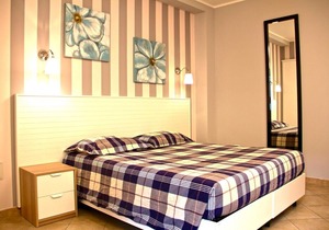 The Star of the Sea Tropea - App. No. 4 with 2 bedrooms, sleeps 7