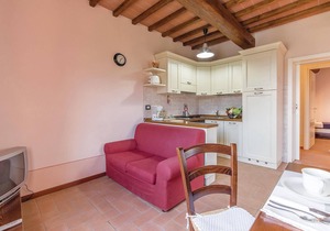These 4 cosy country apartments are located at the edge of a pretty village.