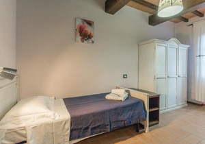 This property is one of four very cosy apartments which are located at the edge of a pretty traditio