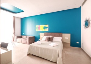 Toledo 16 Luxury Suites