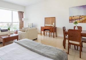 Tranquil Studio in JLT with Lovely Views!