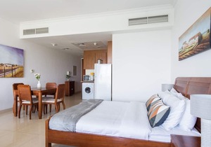 Tranquil Studio in JLT with Lovely Views!