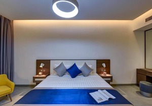 Two Bedroom Apartment In DIP By Luxury Bookings