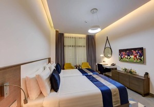 Two Bedroom Apartment In DIP By Luxury Bookings