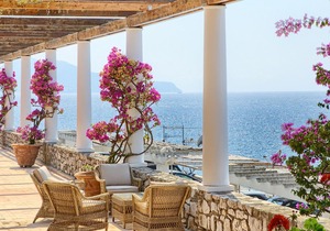 Villa Acquamarina with Private Pool, Sea View, Direct Sea Access and Parking