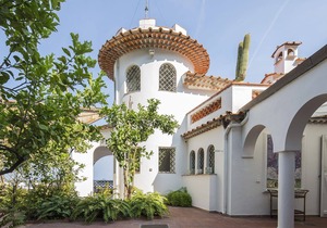 Villa Ortensia with Private Pool, Sea View, Near the Sea