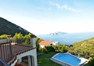 Villa Posidonia 2 with Sea View, Swimming Pool and Garden