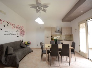 Casa Anna | Piazza-Tralia-Pendolo