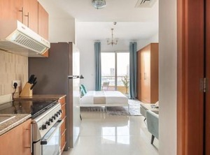 Frank Porter Lakeside | Dubai Production City