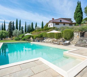 Loro Ciuffenna Outdoor Swimming 