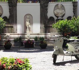 Piazza Bellini 