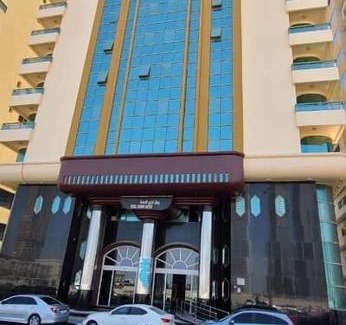 Al Majaz Hostel | شقة شيرنج شباب فقط في الشارقة