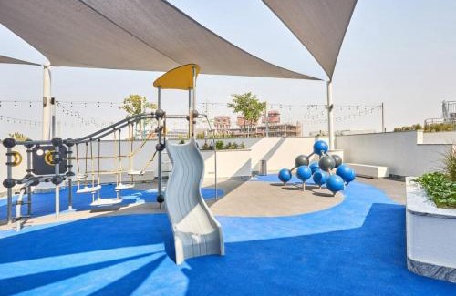 Nad Al Sheba Apartment | 1 Bedroom with Sofa Bed, Gym, Sky Garden, Near Downtown