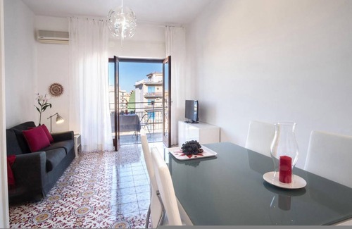Sorrento City Centre Apartment | 100 m² Apartment ∙ 3 bedrooms ∙ 8 guests