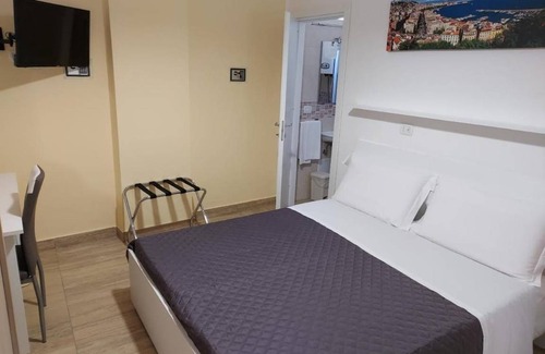 Fuorigrotta Resort | 100 m² Private room ∙ 1 bedroom ∙ 1 guest