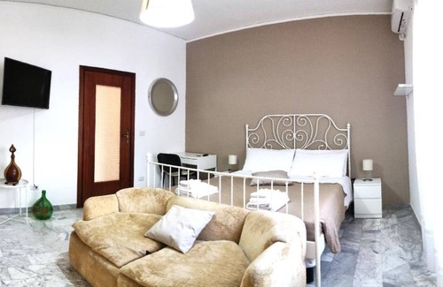 Portici Apartment | 110 m² Apartment ∙ 5 bedrooms ∙ 14 guests