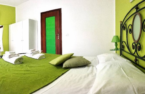 Portici Apartment | 110 m² Apartment ∙ 5 bedrooms ∙ 14 guests