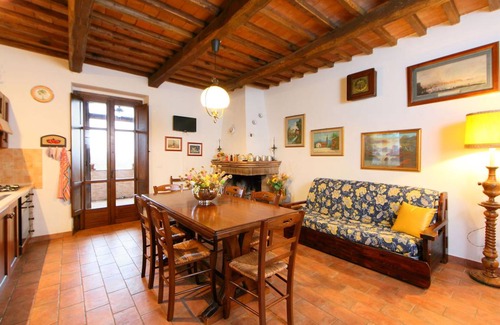 Trevinano House | 110 m² House ∙ 1 bedroom ∙ 6 guests