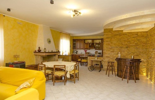 Petacciato House | 120 m² House ∙ 3 bedrooms ∙ 14 guests