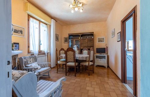 San Giovanni d'Asso Apartment | 120 m² Apartment ∙ 4 bedrooms ∙ 8 guests