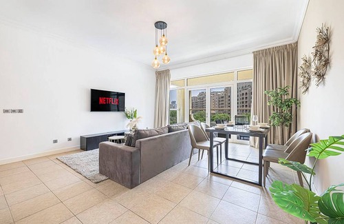 Palm Jumeirah Apartment | 144 m² Apartment ∙ 2 bedrooms ∙ 5 guests