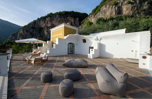 Arienzo Villa | 160 m² Villa ∙ 5 bedrooms ∙ 10 guests