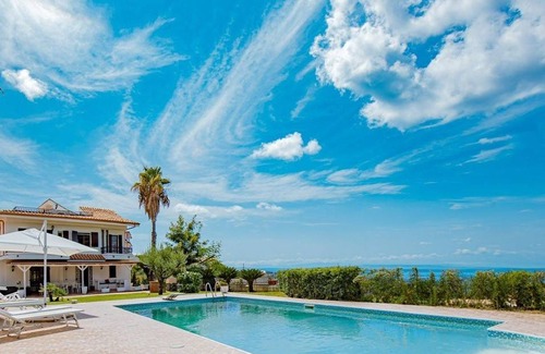 Santa Maria Villa | 180 m² Villa ∙ 5 bedrooms ∙ 12 guests