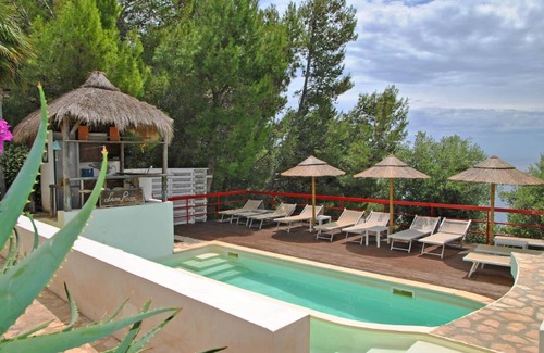 Sperlonga Villa | 180 m² Villa ∙ 8 bedrooms ∙ 17 guests