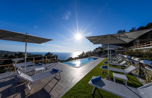 Anacapri Villa | 190 m² Villa ∙ 6 bedrooms ∙ 12 guests