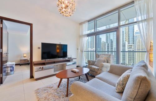Jumeirah Lake Towers Apartment | 1br Apt Near Metro - Jlt Pool Gym Fast Wi-fi