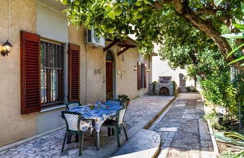 Montemassi House | 200 m² House ∙ 3 bedrooms ∙ 8 guests
