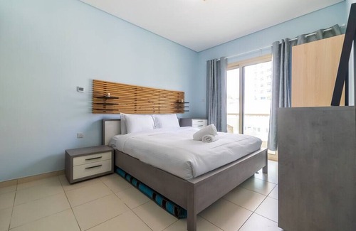 Dubai Marina Apartment | 203 Royal Oceanic · Lovely One Bedroom in the Marina