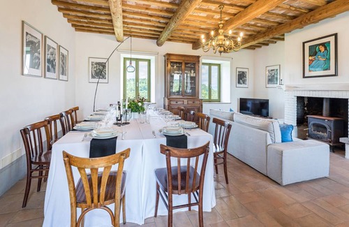 Acquapendente Villa | 230 m² Villa ∙ 6 bedrooms ∙ 12 guests