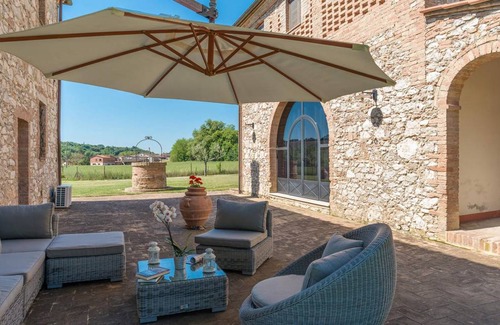 San Giovanni d'Asso Villa | 250 m² Villa ∙ 5 bedrooms ∙ 10 guests