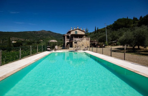 Castiglion Fiorentino Villa | 270 m² Villa ∙ 4 bedrooms ∙ 10 guests