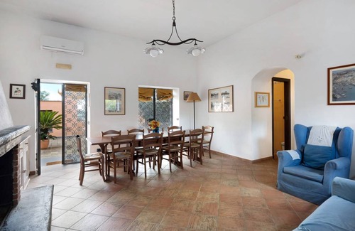 Pozzuoli Villa | 270 m² Villa ∙ 6 bedrooms ∙ 22 guests