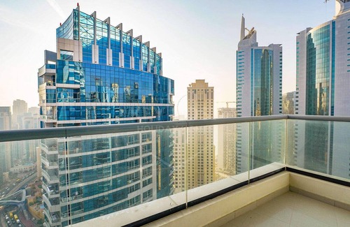 Dubai Marina Apartment | 2BR High-Floor with Stunning Views
