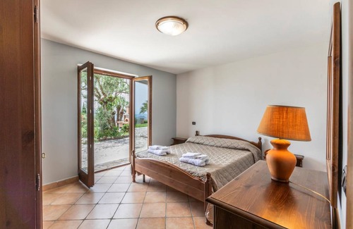 Caiazzo House | 300 m² House ∙ 7 bedrooms ∙ 12 guests