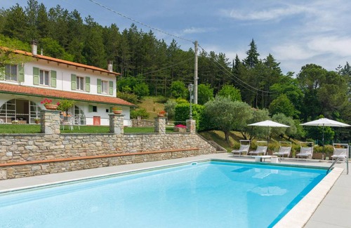 Modigliana Villa | 300 m² Villa ∙ 6 bedrooms ∙ 12 guests