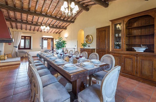 Rapolano Terme Villa | 340 m² Villa ∙ 8 bedrooms ∙ 16 guests