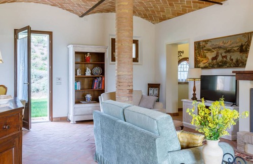 Longiano Villa | 350 m² Villa ∙ 4 bedrooms ∙ 8 guests