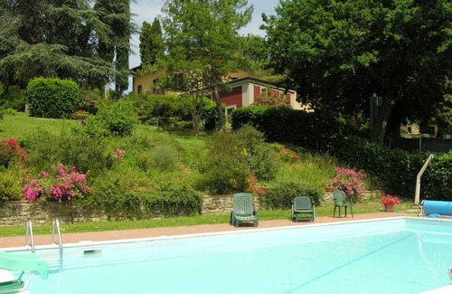 Vicchio Villa | 360 m² Villa ∙ 8 bedrooms ∙ 16 guests