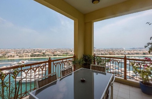 Palm Jumeirah Apartment | 4-bedroom Marina Residences